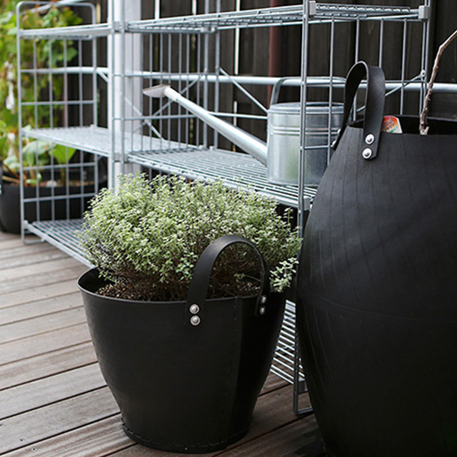 ウッドデッキをもっと素敵に！ 鎌倉の家 庭づくりプロジェクト-その2